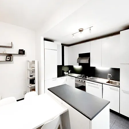 Sweet Staying At Large 3rooms In Navigli Appartamento