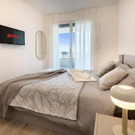Theorema - Terrazza Privata Apartment *