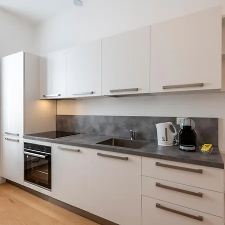 Stayeasy Fondazione Prada 3p - Center In 15 Mins Apartamento