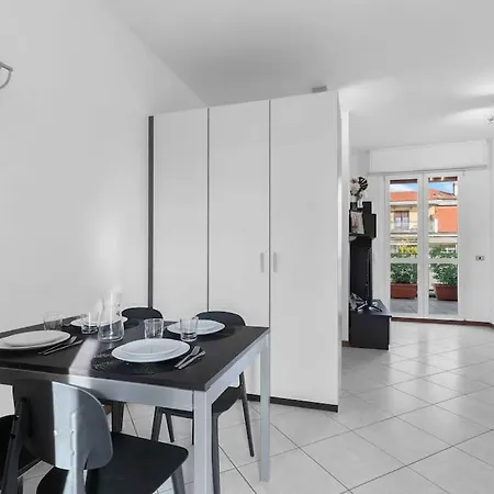 Navigli-duomo Design District Terrazza Orseolo מילאנו