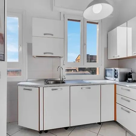 Navigli-duomo Design District Terrazza Orseolo דירה *