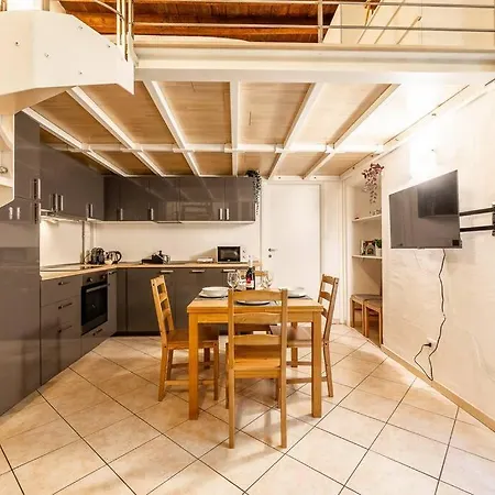 Verdi's Nest - Loft With Wifi And Ac Апартаменты Милан