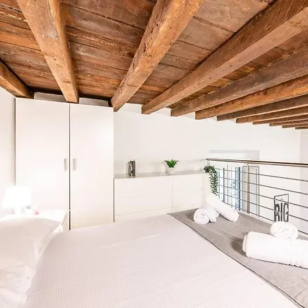 Verdi's Nest - Loft With Wifi And Ac *