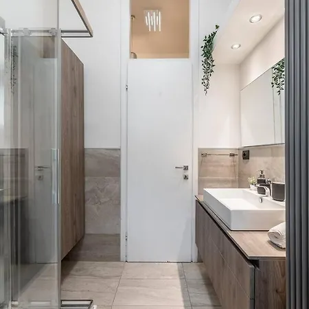 Carrobbio's Nest - Elegant With Wifi And Ac Lejlighed