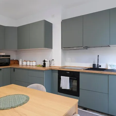 Oasi Urbana A Milano: Piazza Insubria * 밀라노