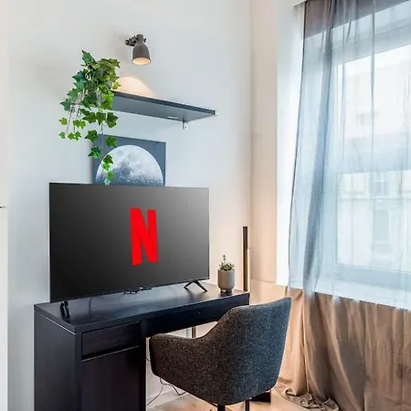 דירה 2 Minutes From Station-exclusive Open Space