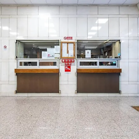 2 Minutes From Station-exclusive Open Space *