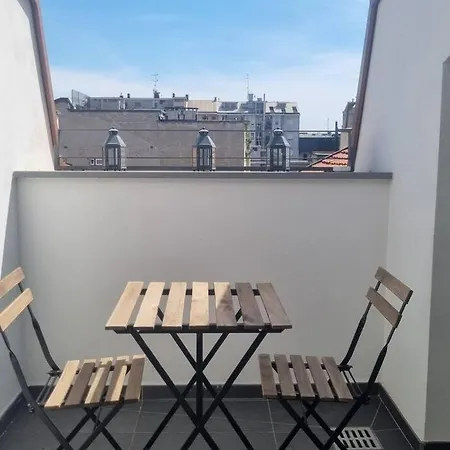 公寓 Duomo 10min Shopping&relax Fast Wifi & Balcony