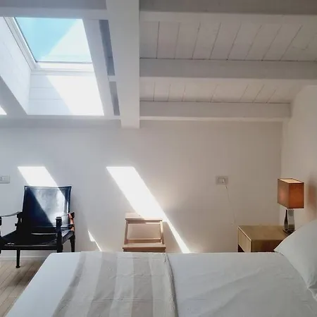 公寓 Duomo 10min Shopping&relax Fast Wifi & Balcony 米兰
