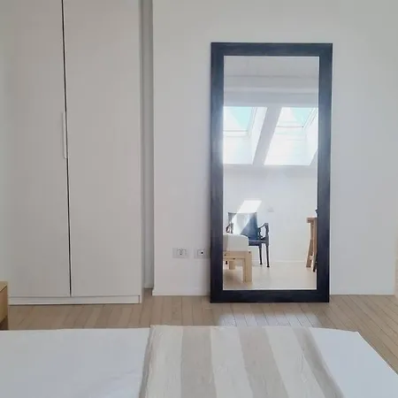 公寓 Duomo 10min Shopping&relax Fast Wifi & Balcony