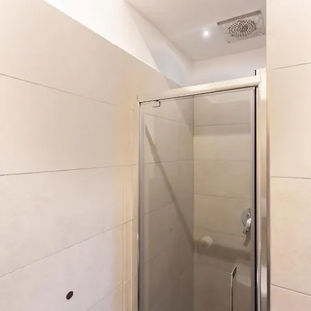 Διαμέρισμα Metro M1- Fiera Citylife Duomo 10 Min Ac Wi-fi *