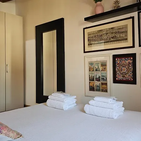 Nolo93 Attic Right In Front Of The Metro Station To Duomo 公寓 米兰