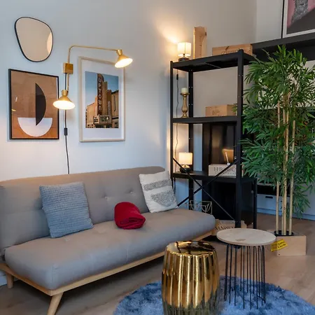 Glam Loft Luxury Apartment *