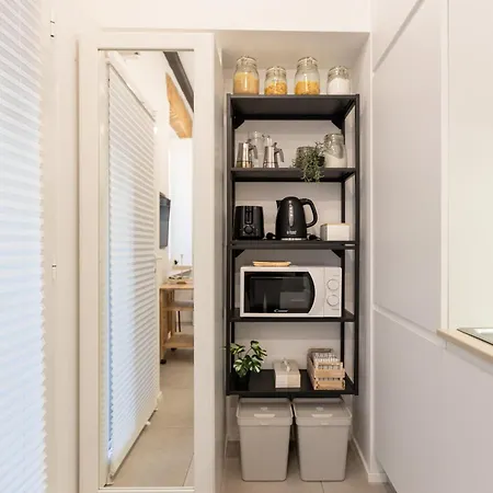 Bricks & Beams In The Key Area Of Milano