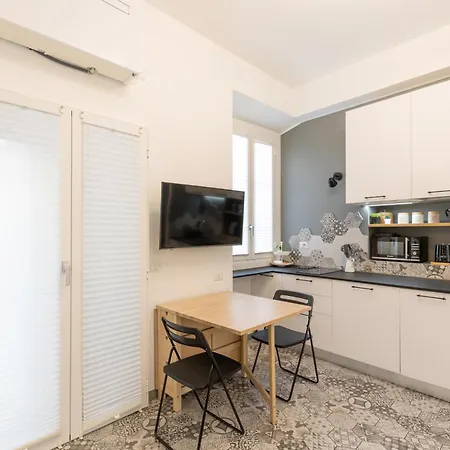 Tiny & Tidy In The Key Area Of Milano