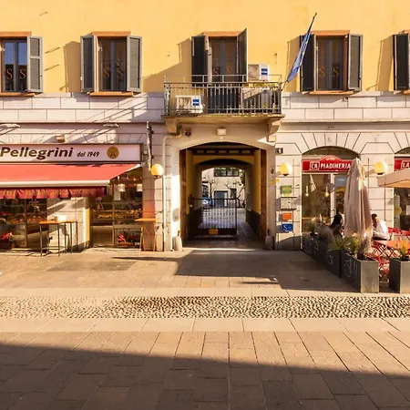 Tiny & Tidy In The Key Area Of Appartement *