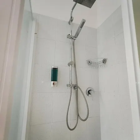 Portello Flat With Balcony