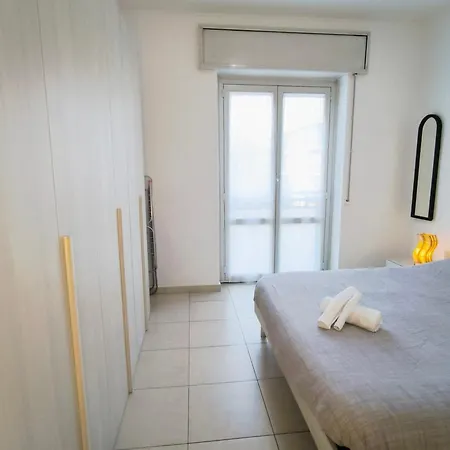 Portello Flat With Balcony Apartamento