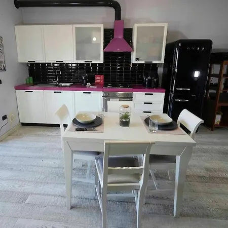 House Lancetti With Terrace شقة