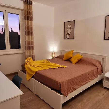 Appartement Bovisa Elegance And Comfort Near The Center Milaan