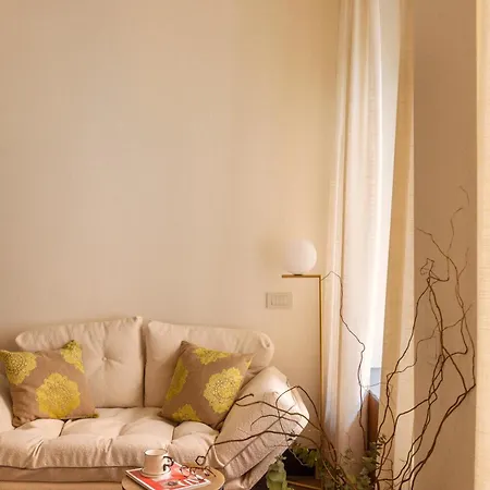 Lumera - Brera * Milan