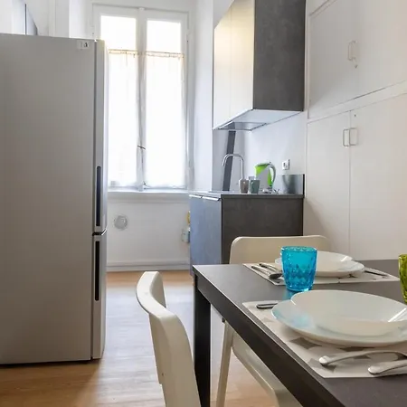 Appartement Host4u - Stradivari In Corso Buenos Aires