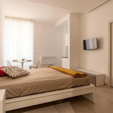 Host4u - Edoardo's House In *