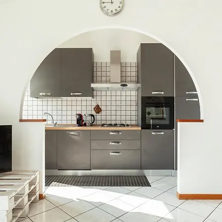 Stazione - Ariel - Luminoso Con Terrazzo Fino A 6 Posti Letto Lejlighed *