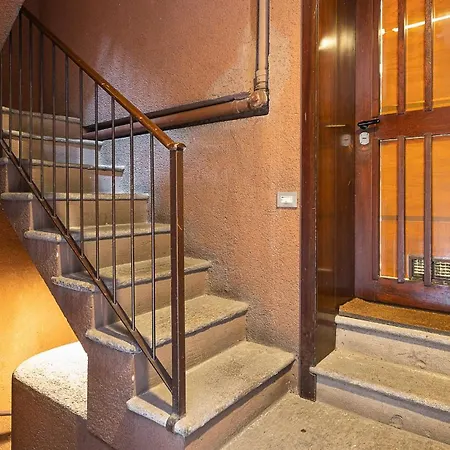 Classbnb - Just A 5 Minute Walk From Piazza Duomo شقة ميلان