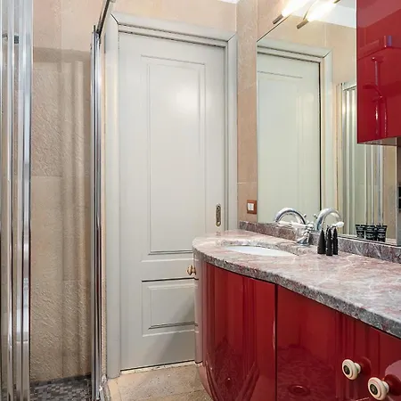 Classbnb - Just A 5 Minute Walk From Piazza Duomo ميلان