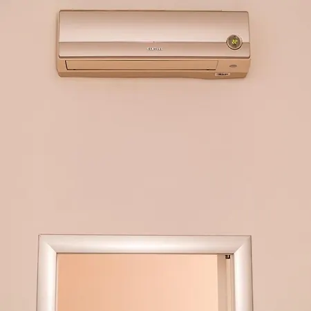 Chic Elegante Rifugio A Due Passi Dalla M4 Daire Milano