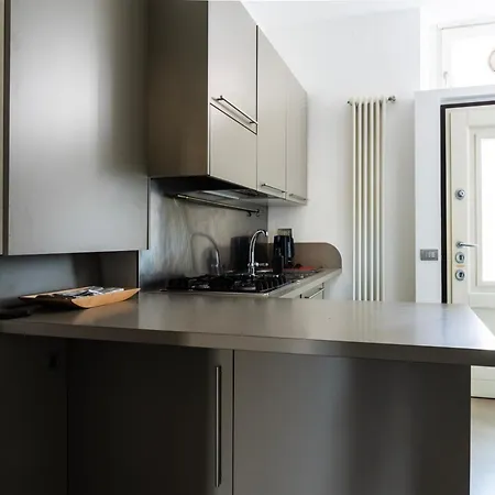 Youhosty - Navigli View * 밀라노