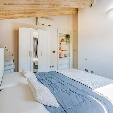 아파트 Unconventional Near Linate - Supreme Meme Loft 밀라노