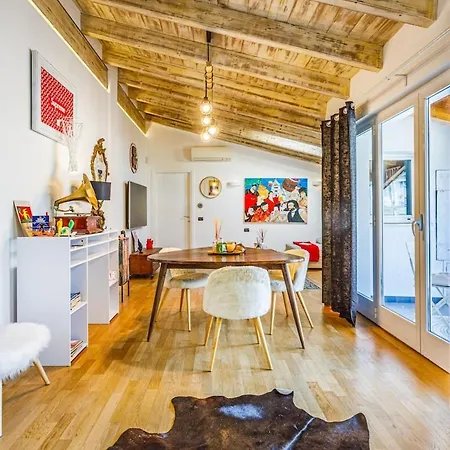 아파트 Unconventional Near Linate - Supreme Meme Loft 밀라노