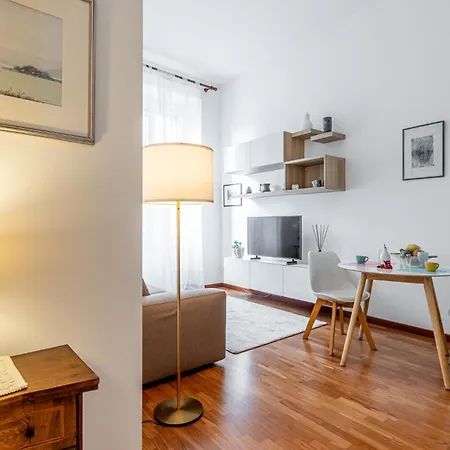 شقة Luxury, Modern & Charming Near Station *