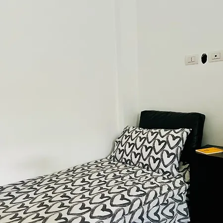 Romolo Modern Navigli Center Flats شقة ميلان
