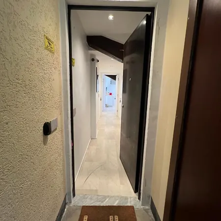 Apartment Daeiouz Residences I Milan