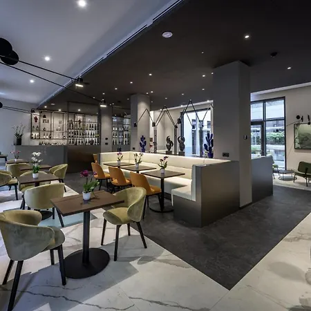 Hotiday Collection - Cinque Giornate Hotel 4*