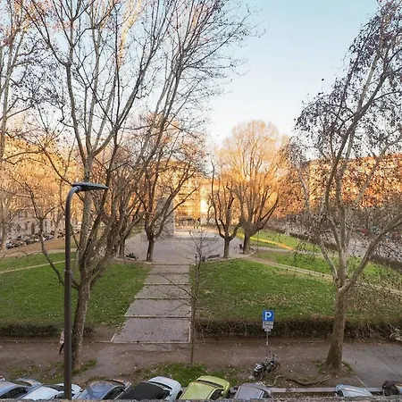 Cozy Two-bedroom In Citta Studi Area