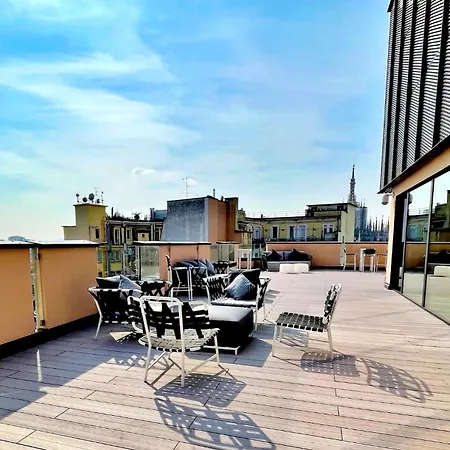 San Babila Duomo View With Shared Rooftop Terrace Lägenhet Milano