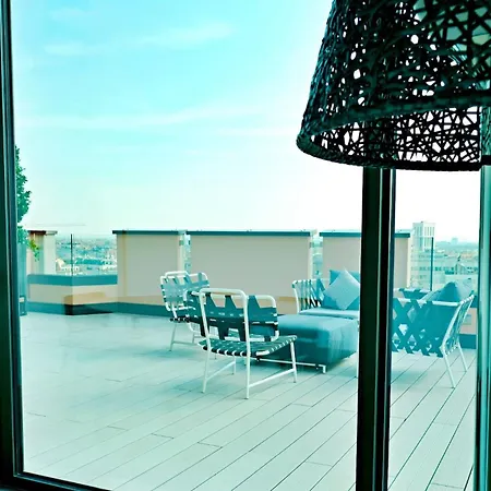 San Babila Tower With Panoramic Terrace Overlooking Duomo By Rentopolis * Milano