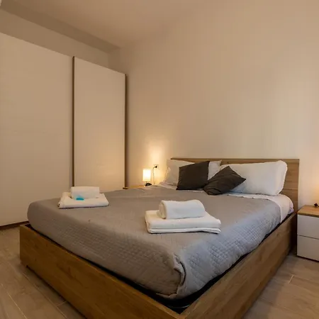 M2 - San Raffaele - Casa Cimiano * Milán