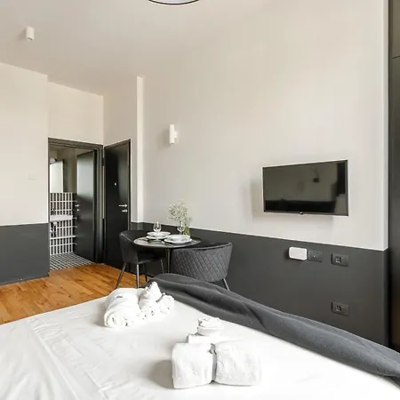 Palazzo Quantum 1 * Milan