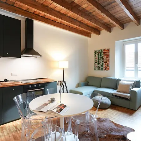 Centrale, Bilocale Su Due Livelli *