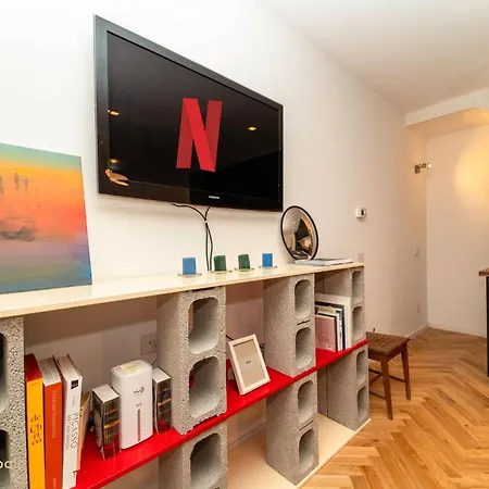 Nivola House, Bilocale Su Tre Livelli E Terrazzo Mailand