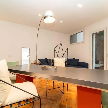 Nivola House, Bilocale Su Tre Livelli E Terrazzo Apartamento *
