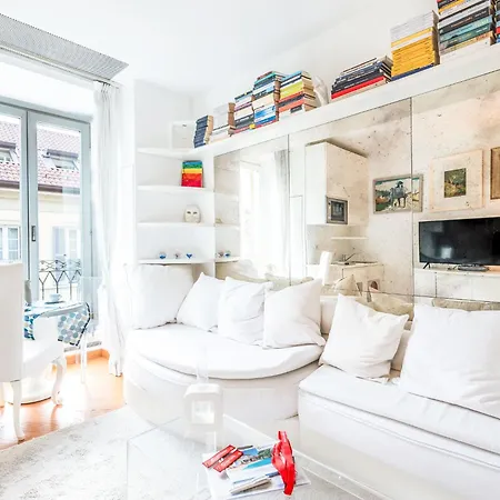 Sant' Andrea Fashion By Interhome * Mailand