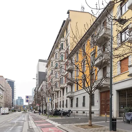 Garibaldi - Isola - Luminoso Bilocale Con Balcone Apartman Milánó