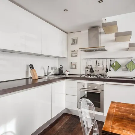 דירה Stylish Top-floor Apt; Design Disctrict