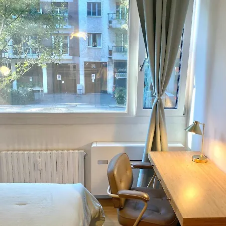 Yu's Cozy Near Citylife شقة